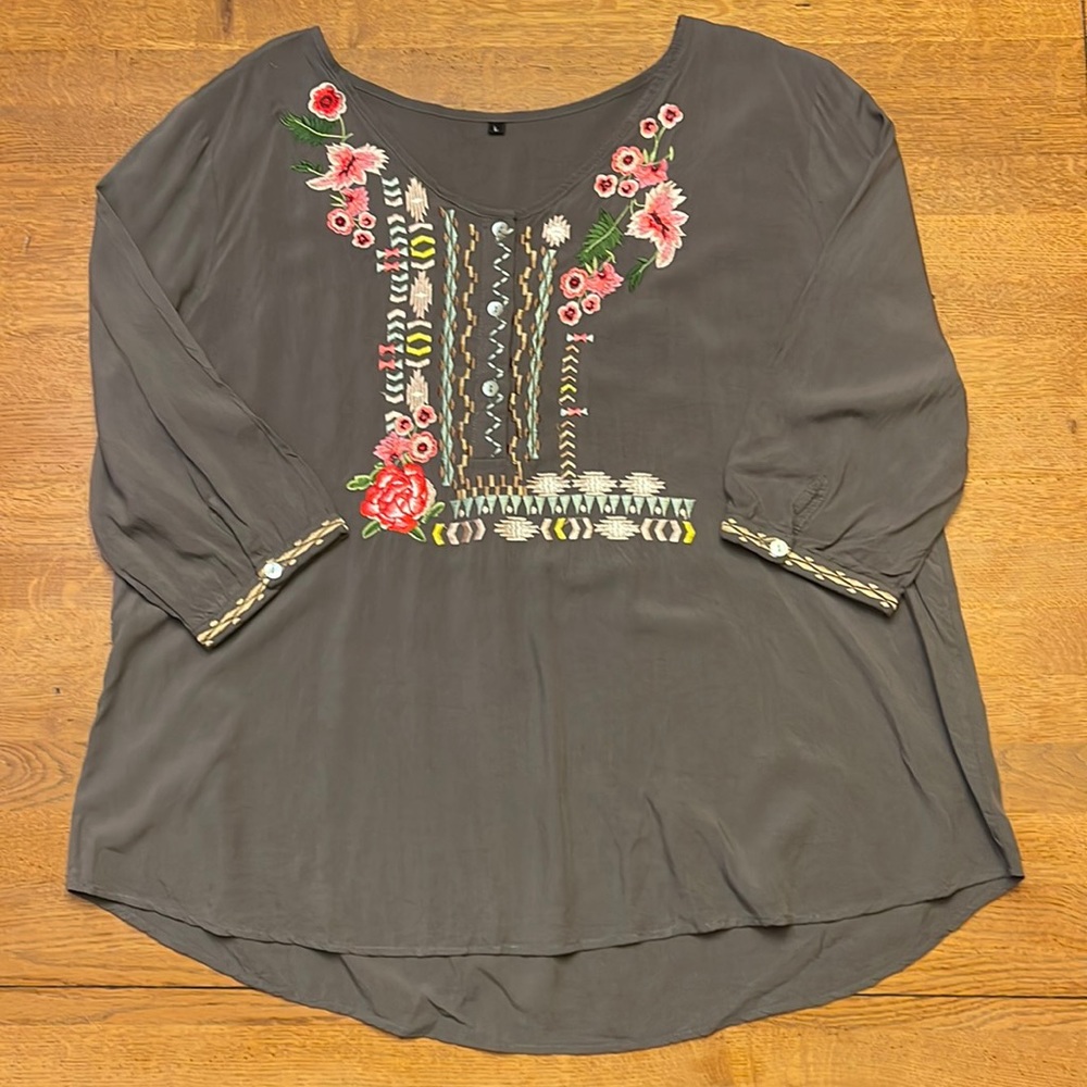 Women’s Floral Top